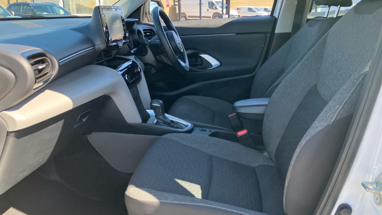 Toyota Yaris Cross 1.5 Hybrid Icon 5dr CVT Hybrid Estate